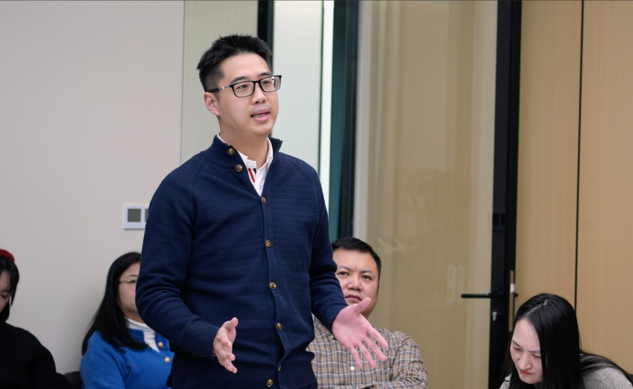 1768284902514057.png v.png