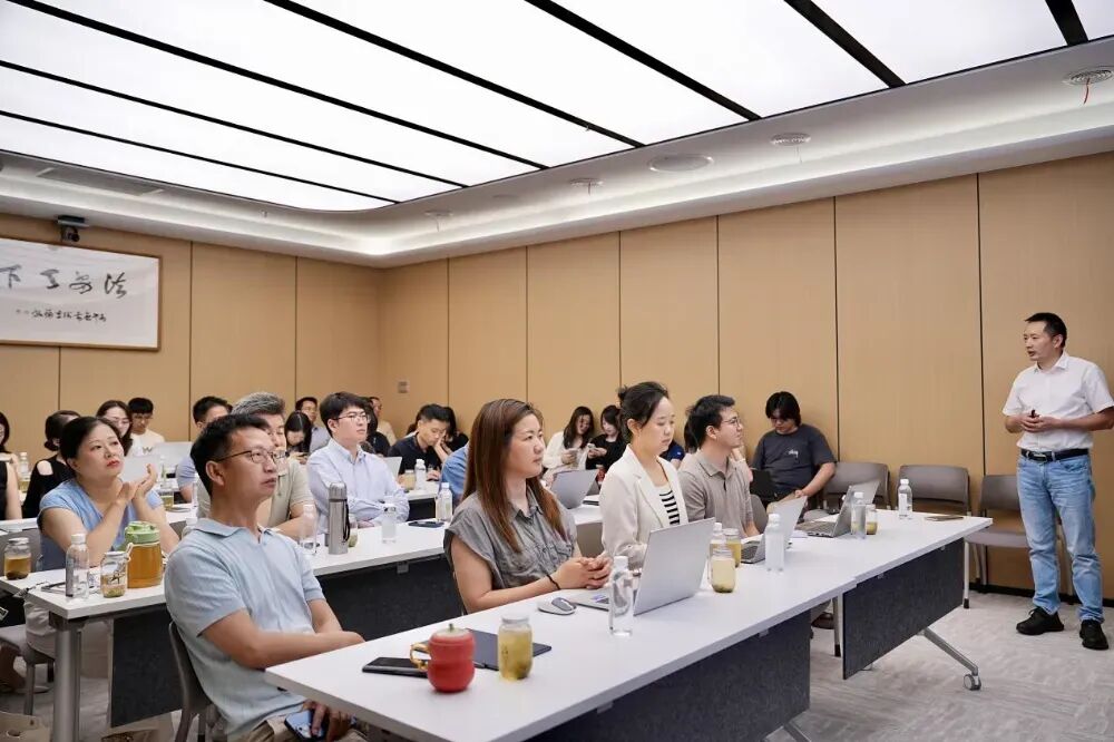 640 (9).jpg